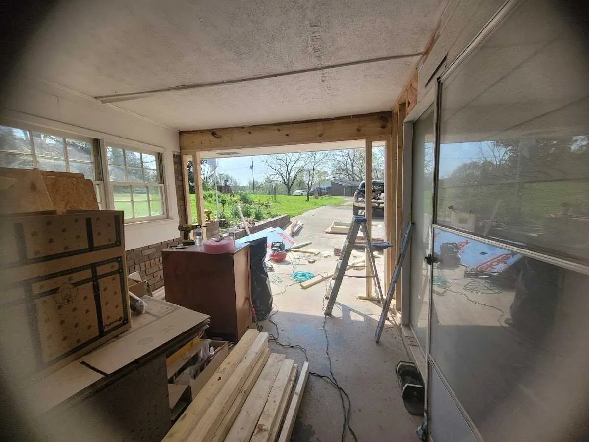 Air movers and dehumidifier for Drying & Dehumidification in Hammond